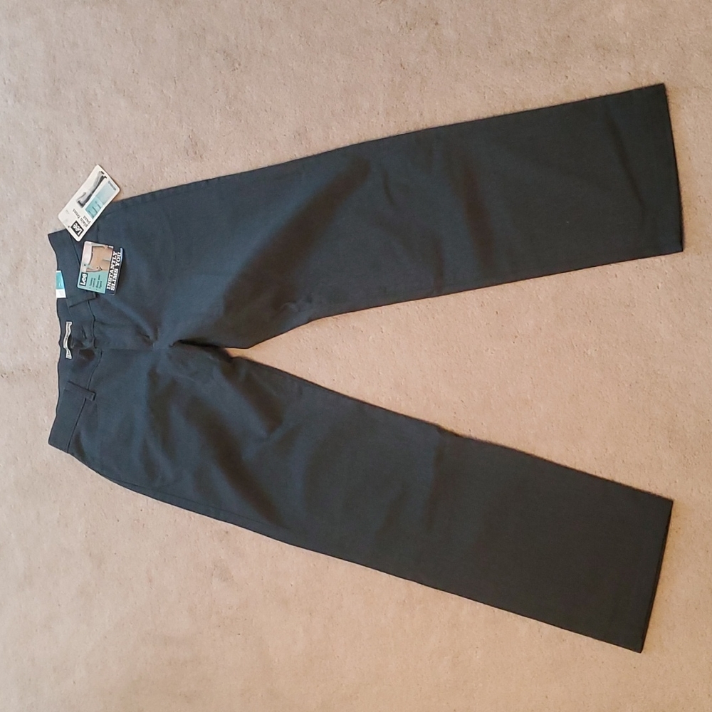 NWT Lee Relaxed Fit Straight Leg Pant